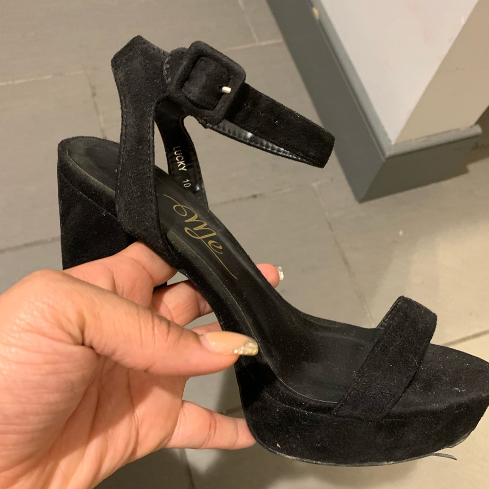 Black Strap Pump